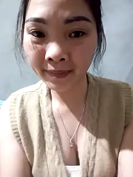 Snapshot of Lovebaby-love chatting on 02/05/26, 02:46 Lovebaby-love online show from 02/05/26, 02:46