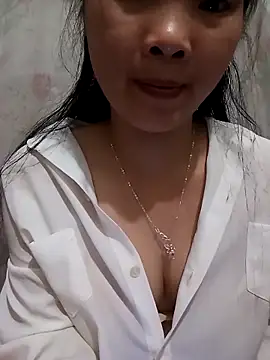 Snapshot of Lovebaby-love chatting on 04/15/26, 07:14 Lovebaby-love online show from 04/15/26, 07:14