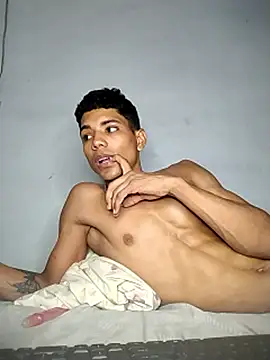 Alex Sweeting online show from 11/08/25, 03:59