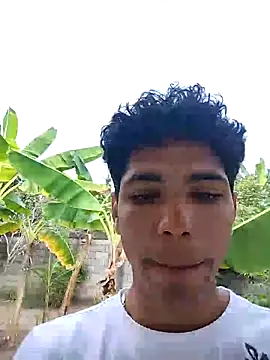 Alex Sweeting online show from 02/05/26, 04:25