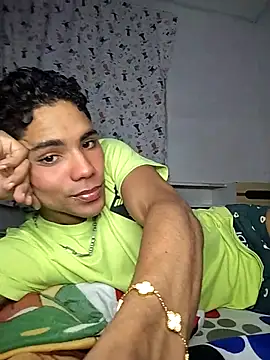 Alex Sweeting online show from 12/03/25, 02:34