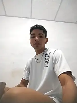 Alex Sweeting online show from 11/11/25, 06:30