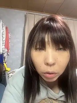 Snapshot of ryo-japan chatting on 10/30/25, 03:31 ryo-japan online show from 10/30/25, 03:31