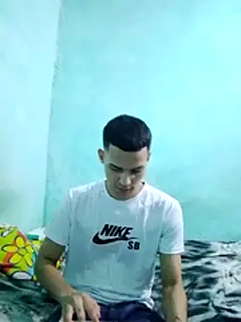 Snapshot of EncodingPuddle chatting on 04/05/26, 11:00 EncodingPuddle online show from 04/05/26, 11:00