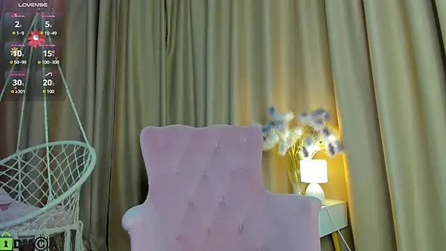 Snapshot of May_Yam chatting on 06/11/26, 01:05 May Yam online show from 06/11/26, 01:05