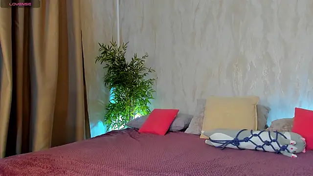 May Yam online show from 04/09/26, 12:12