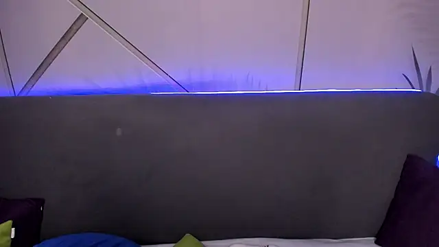 Eva  Blare online show from 11/10/25, 02:05