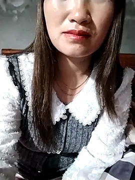 Snapshot of emini-xx chatting on 02/18/26, 11:56 emini-xx online show from 02/18/26, 11:56