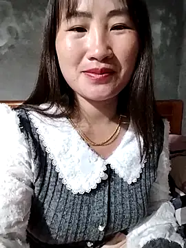 Snapshot of emini-xx chatting on 02/01/26, 02:15 emini-xx online show from 02/01/26, 02:15