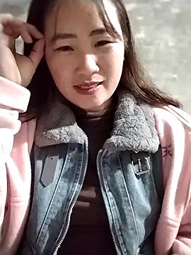 Snapshot of emini-xx chatting on 01/09/26, 02:13 emini-xx online show from 01/09/26, 02:13