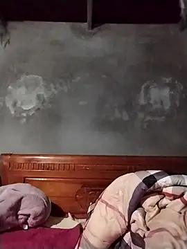 emini-xx online show from 12/15/25, 11:49