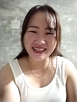 Snapshot of emini-xx chatting on 12/23/25, 02:33 emini-xx online show from 12/23/25, 02:33