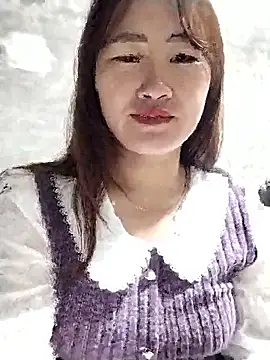 Snapshot of emini-xx chatting on 01/12/26, 01:23 emini-xx online show from 01/12/26, 01:23