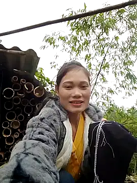 doggy-00 online show from 12/04/25, 08:57