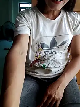 doggy-00 online show from 04/13/26, 07:34