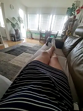 Snapshot of hungrykiten chatting on 10/27/25, 09:10 hungrykiten online show from 10/27/25, 09:10