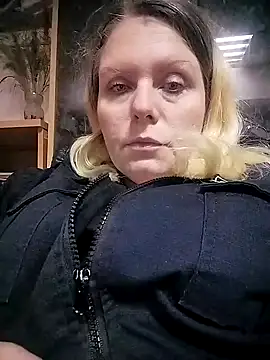 Lana-murr online show from 12/03/25, 07:24