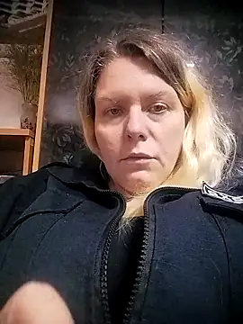 Lana-murr online show from 11/09/25, 06:50