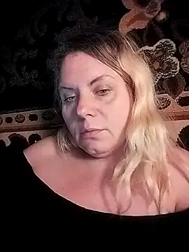 Lana-murr online show from 11/22/25, 03:33