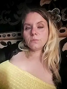 Lana-murr online show from 12/04/25, 08:02