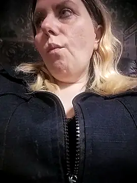 Lana-murr online show from 03/18/26, 06:53