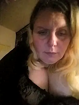 Lana-murr online show from 12/20/25, 08:06