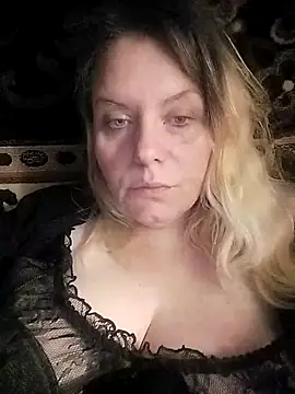 Lana-murr online show from 11/27/25, 06:47