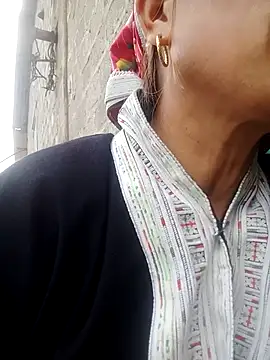 bella-la online show from 03/02/26, 08:32