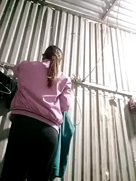 bella-la online show from 11/10/25, 11:54