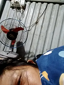 bella-la online show from 11/26/25, 08:31