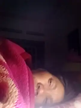 bella-la online show from 12/04/25, 10:53