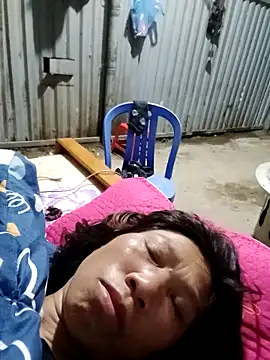 bella-la online show from 12/22/25, 11:16