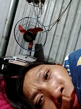 bella-la online show from 12/22/25, 11:10