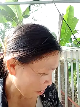 bella-la online show from 11/13/25, 07:45