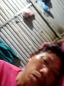 bella-la online show from 10/28/25, 05:34