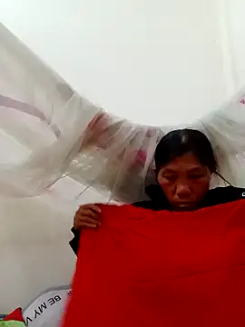 bella-la online show from 12/05/25, 10:58