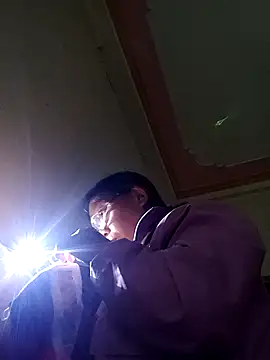 bella-la online show from 11/08/25, 09:24