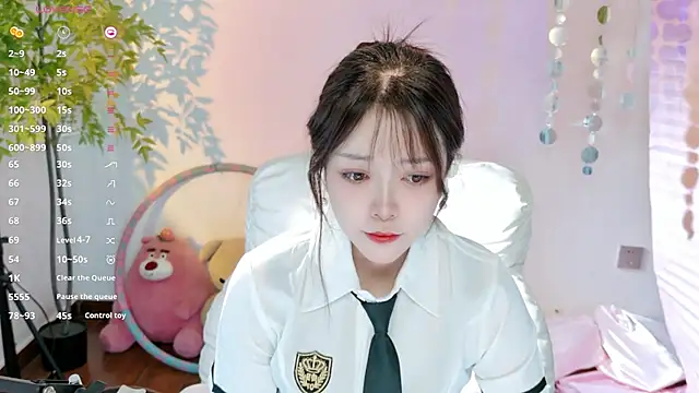 Yiluo95 online show from 05/26/26, 02:59