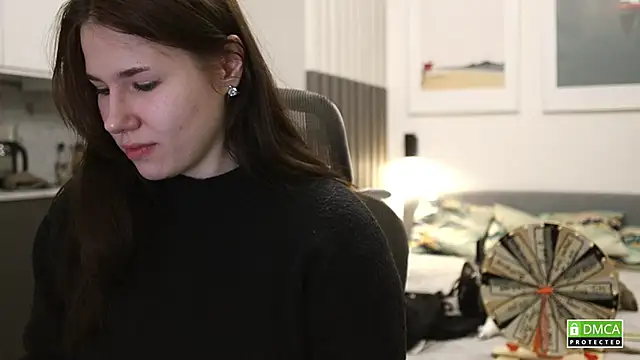 girl u never met online show from 11/14/25, 05:27