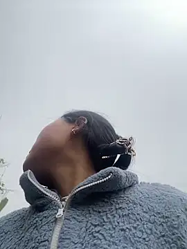 Sophia-123 online show from 12/16/25, 01:43