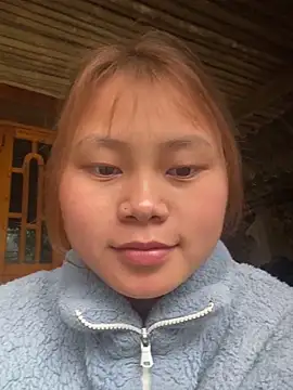 Snapshot of Sophia-123 chatting on 02/12/26, 12:43 Sophia-123 online show from 02/12/26, 12:43