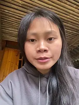 Snapshot of Sophia-123 chatting on 12/22/25, 12:44 Sophia-123 online show from 12/22/25, 12:44