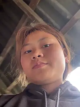 Snapshot of Sophia-123 chatting on 03/02/26, 12:22 Sophia-123 online show from 03/02/26, 12:22