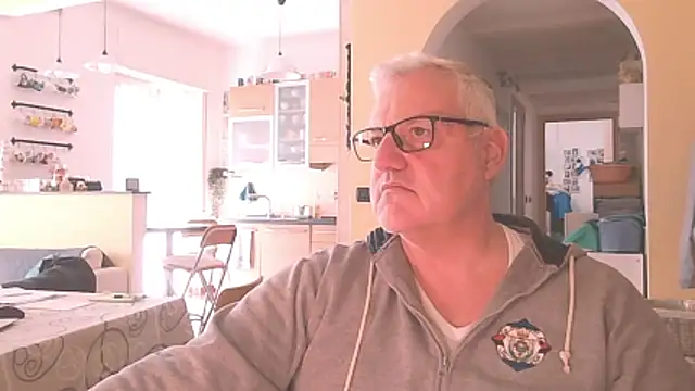 Diegoriv71 online show from 04/03/26, 09:49