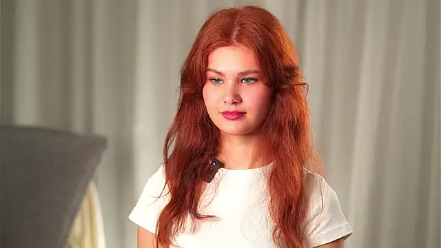 Snapshot of YettaCalabria chatting on 11/08/25, 11:14 YettaCalabria online show from 11/08/25, 11:14