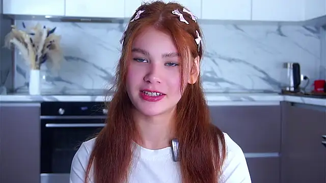 YettaCalabria online show from 12/19/25, 11:34