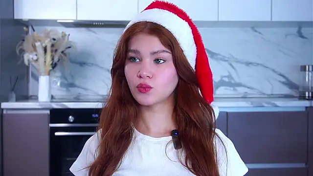 YettaCalabria online show from 12/21/25, 11:34