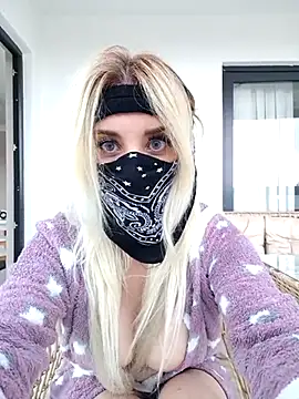 Sweet xxBuse online show from 01/18/26, 10:18