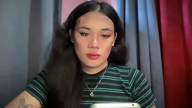 untouchable mia online show from 11/29/25, 01:06