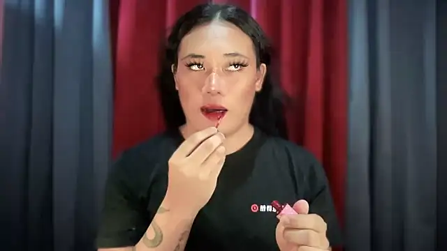 untouchable mia online show from 11/05/25, 07:22